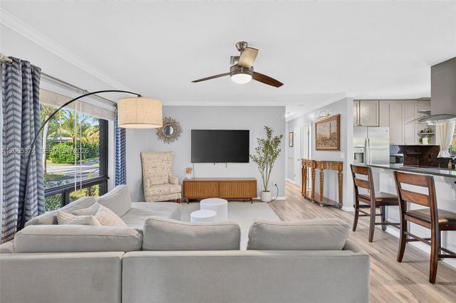 300 NW 28th Street, Wilton Manors, FL 33311