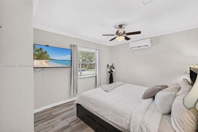 300 NW 28th Street, Wilton Manors, FL 33311