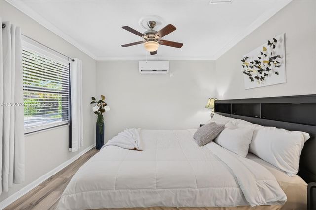 300 NW 28th Street, Wilton Manors, FL 33311