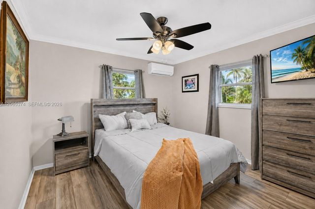 300 NW 28th Street, Wilton Manors, FL 33311