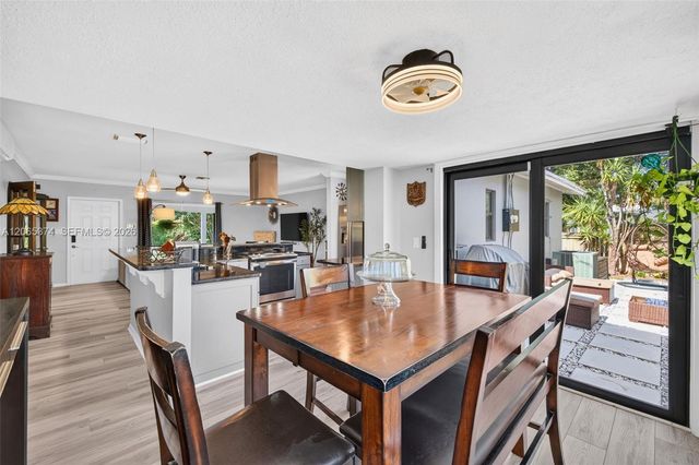 300 NW 28th Street, Wilton Manors, FL 33311
