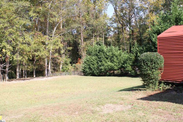 427 Fairhaven Drive, Taylors, SC 29687