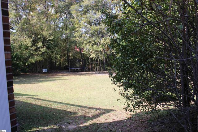 427 Fairhaven Drive, Taylors, SC 29687