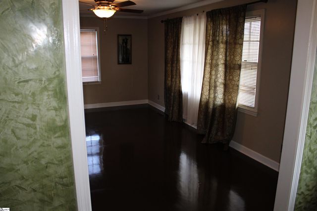 427 Fairhaven Drive, Taylors, SC 29687