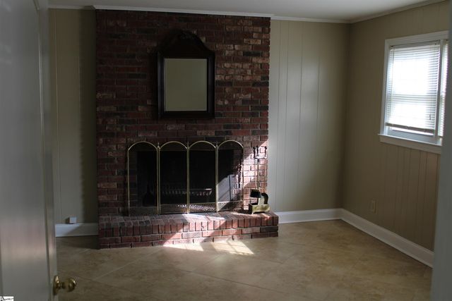 427 Fairhaven Drive, Taylors, SC 29687