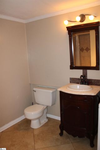427 Fairhaven Drive, Taylors, SC 29687