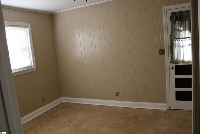 427 Fairhaven Drive, Taylors, SC 29687