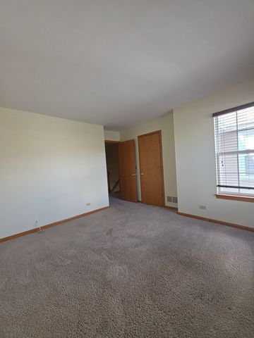 10 Waverly Court, Algonquin, IL 60102