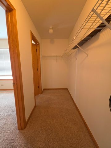 10 Waverly Court, Algonquin, IL 60102