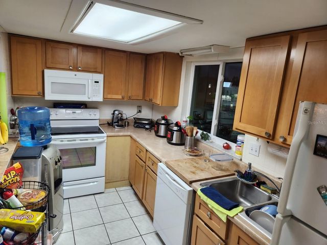 3801 S LAKE DRIVE 247, Tampa, FL 33614