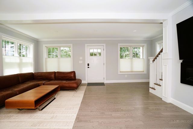 12 Grove Street, Windham, NH 03087