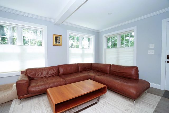 12 Grove Street, Windham, NH 03087