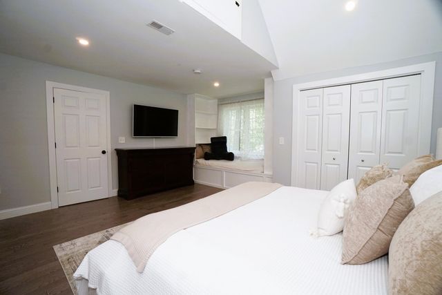 12 Grove Street, Windham, NH 03087