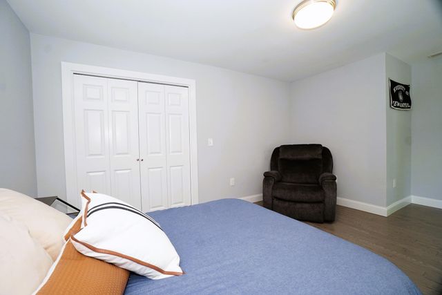 12 Grove Street, Windham, NH 03087
