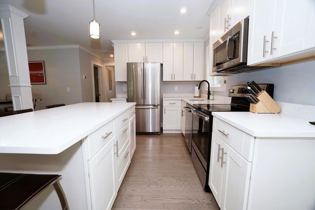12 Grove Street, Windham, NH 03087