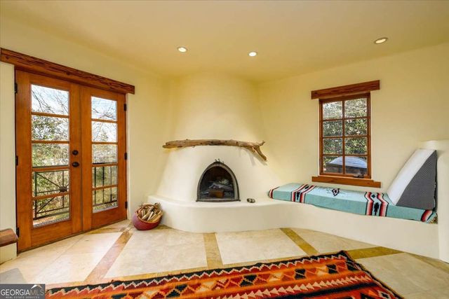 687 Lakeshore Drive, Jackson, GA 30233