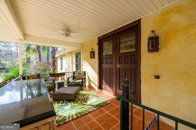 687 Lakeshore Drive, Jackson, GA 30233