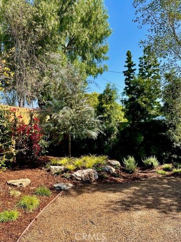 1019 E Walnut Avenue, Orange, CA 92867