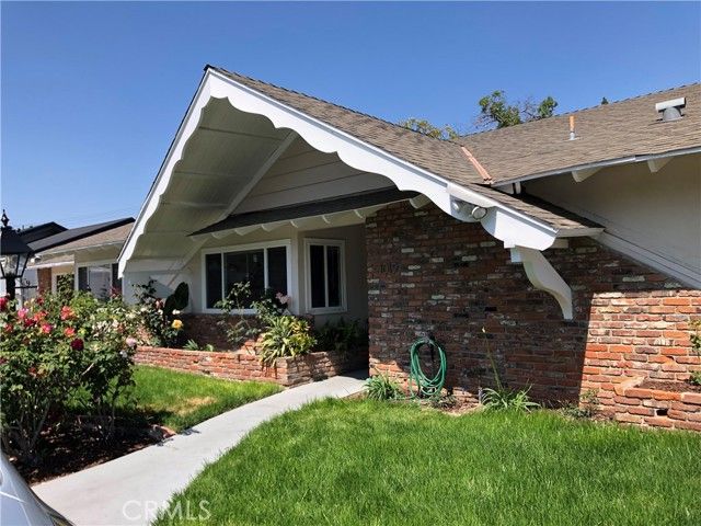 1019 E Walnut Avenue, Orange, CA 92867