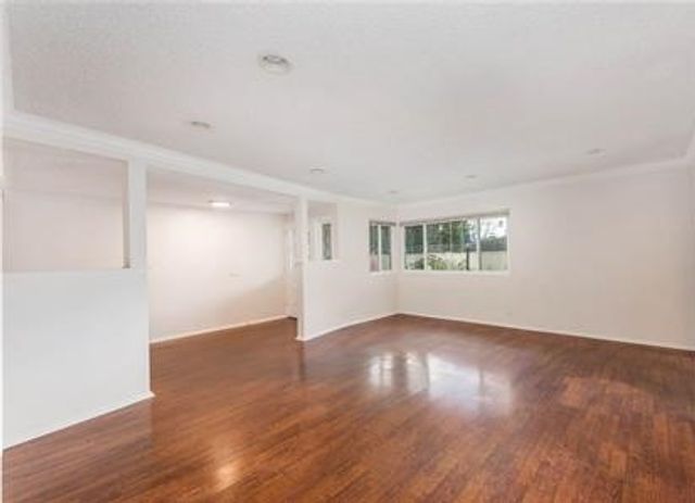 1019 E Walnut Avenue, Orange, CA 92867