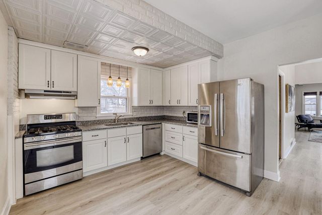 356 5th Avenue S, South Saint Paul, MN 55075