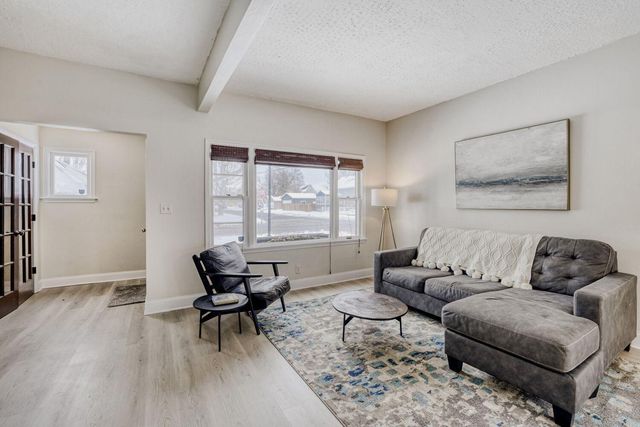 356 5th Avenue S, South Saint Paul, MN 55075