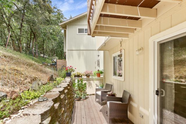 1336 Oak Ridge Dr, Colfax, CA 95713