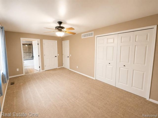 4656 Desert Bridge Court, Highland, MI 48356