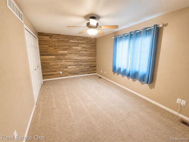 4656 Desert Bridge Court, Highland, MI 48356