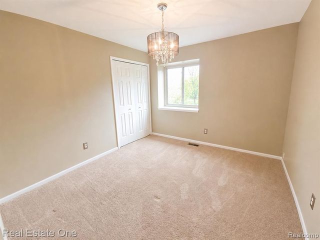 4656 Desert Bridge Court, Highland, MI 48356