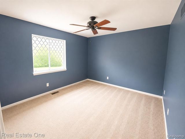4656 Desert Bridge Court, Highland, MI 48356