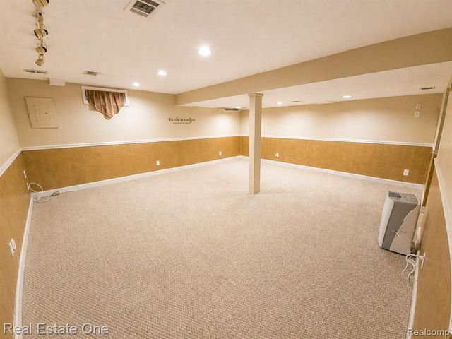 4656 Desert Bridge Court, Highland, MI 48356