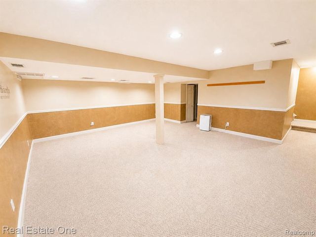 4656 Desert Bridge Court, Highland, MI 48356