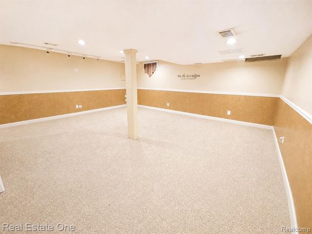 4656 Desert Bridge Court, Highland, MI 48356