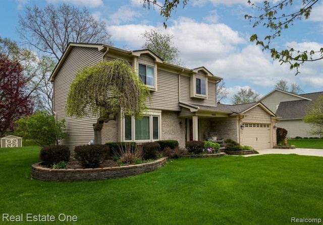 4656 Desert Bridge Court, Highland, MI 48356
