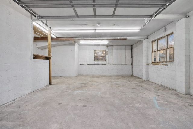 16 Felton St, Woburn, MA 01801