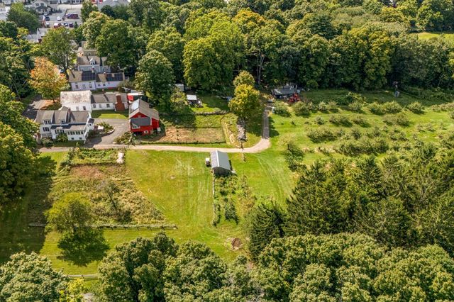 37 Cottage Street, Belchertown, MA 01007