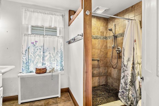37 Cottage Street, Belchertown, MA 01007