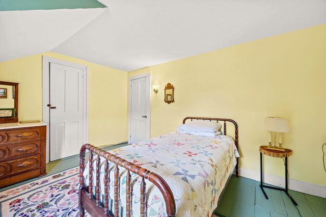 37 Cottage Street, Belchertown, MA 01007