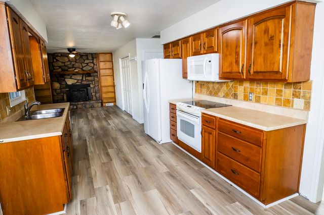 3151 W Marty Street, Springfield, MO 65810