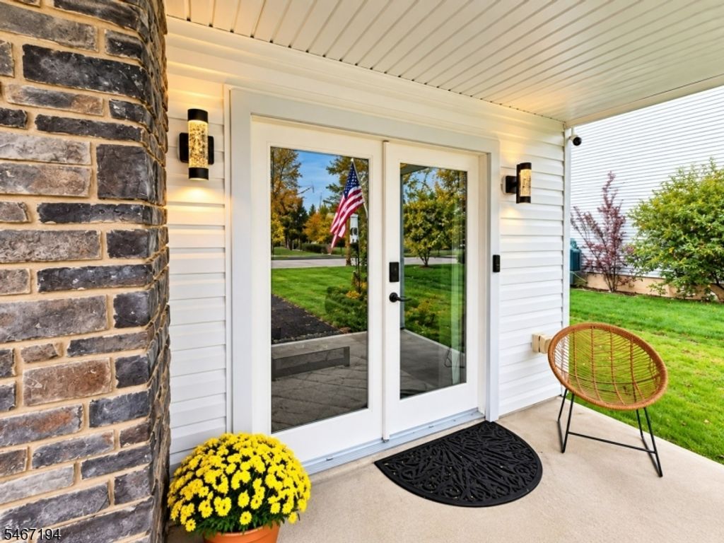 301 Foch Blvd, Pohatcong Twp., NJ 08865 — photo 2