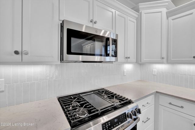 207 Cherry Hill Rd, Pewee Valley, KY 40056