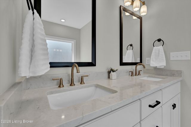 207 Cherry Hill Rd, Pewee Valley, KY 40056