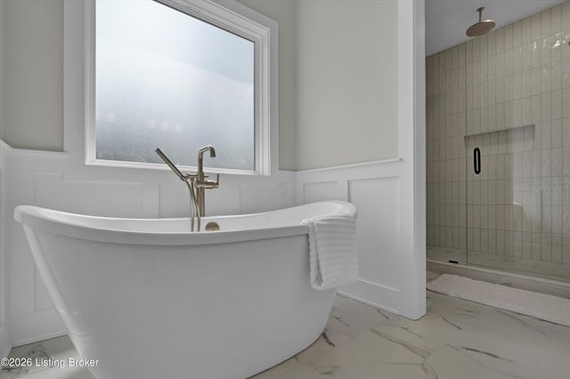 207 Cherry Hill Rd, Pewee Valley, KY 40056