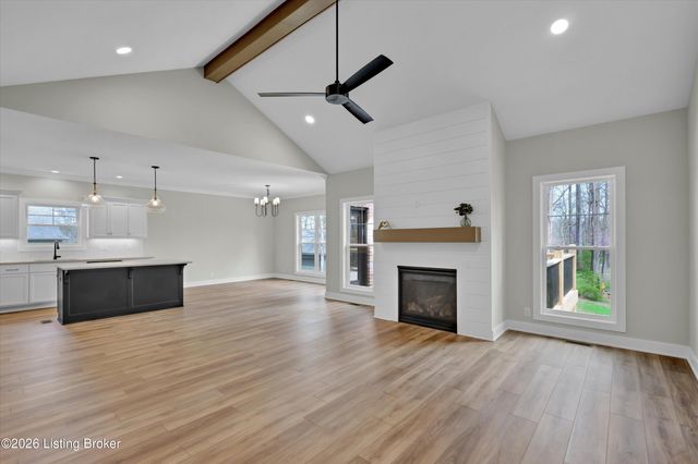 207 Cherry Hill Rd, Pewee Valley, KY 40056