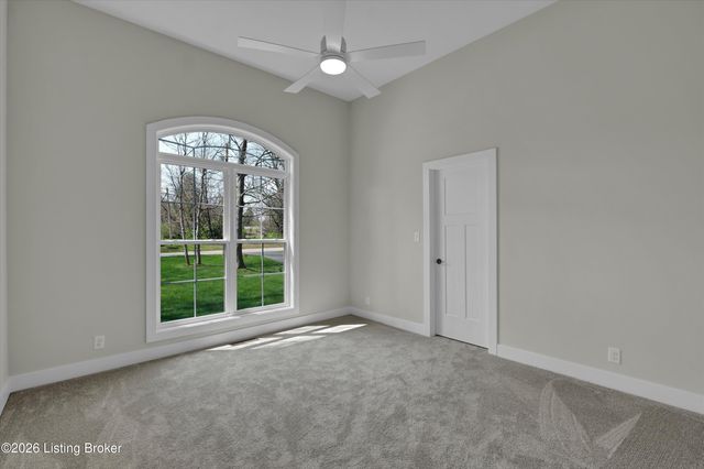 207 Cherry Hill Rd, Pewee Valley, KY 40056