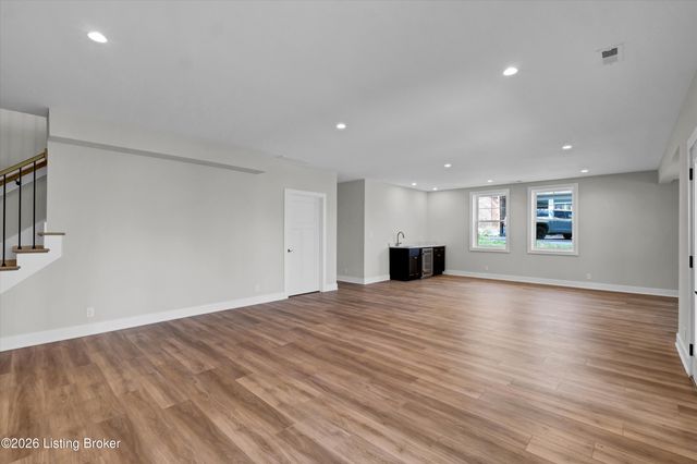 207 Cherry Hill Rd, Pewee Valley, KY 40056