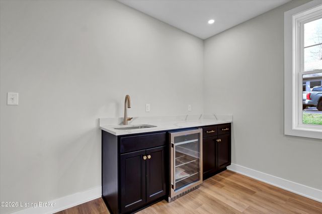 207 Cherry Hill Rd, Pewee Valley, KY 40056