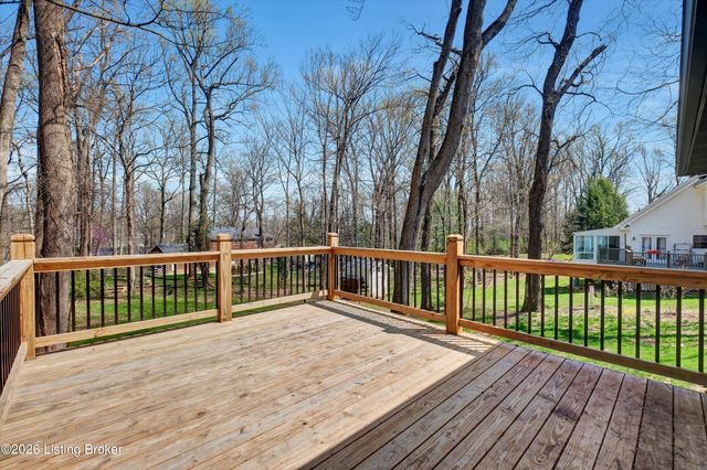 207 Cherry Hill Rd, Pewee Valley, KY 40056