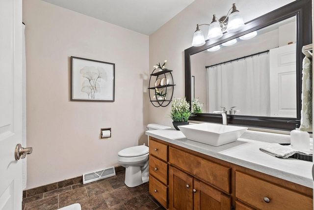 3154 HIGH COUNTRY COURT, Green Bay, WI 54313